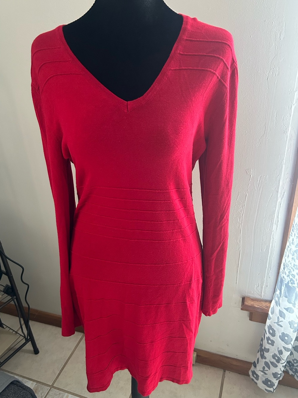 sofia by sofia vergara Bright Red V-Neck Long Sleeve Knit Dress